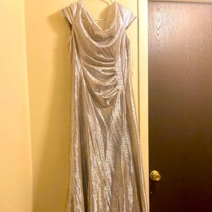 tahari arthur s. levine